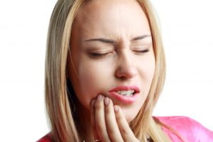 Головная и зубная боль в течение 2 недель после реставрации шестерки