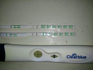 Нет месячных и 2 положительных результата теста на беременность