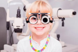 Очки ребенку, консультация офтальмолога